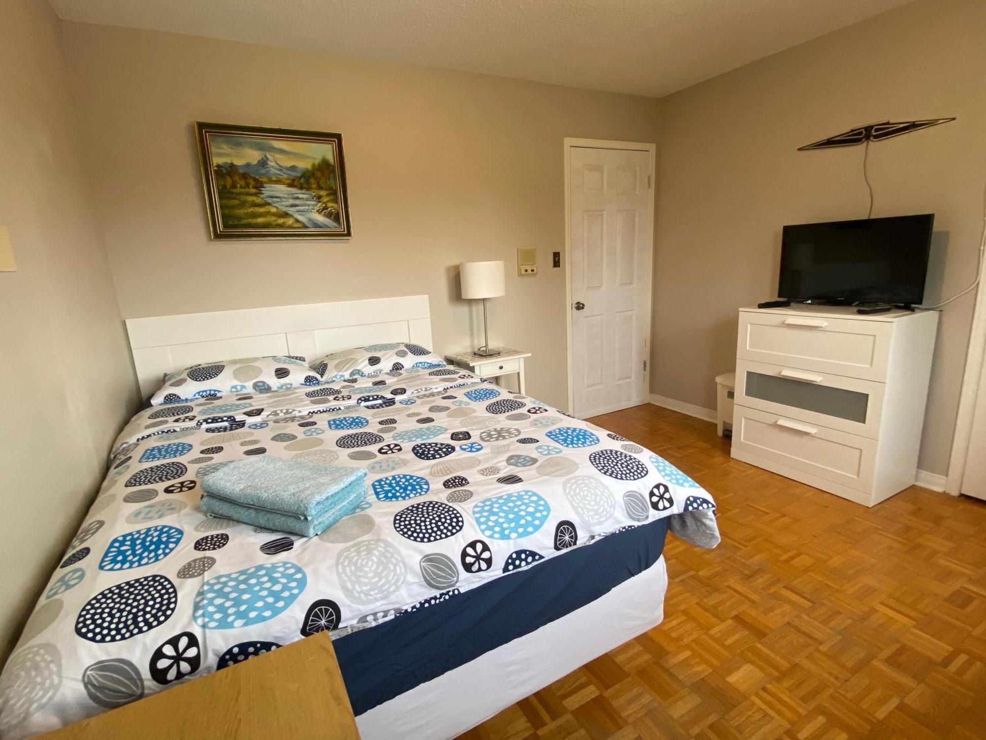 Comfort Rooms Near Toronto Airport Mississauga Room photo